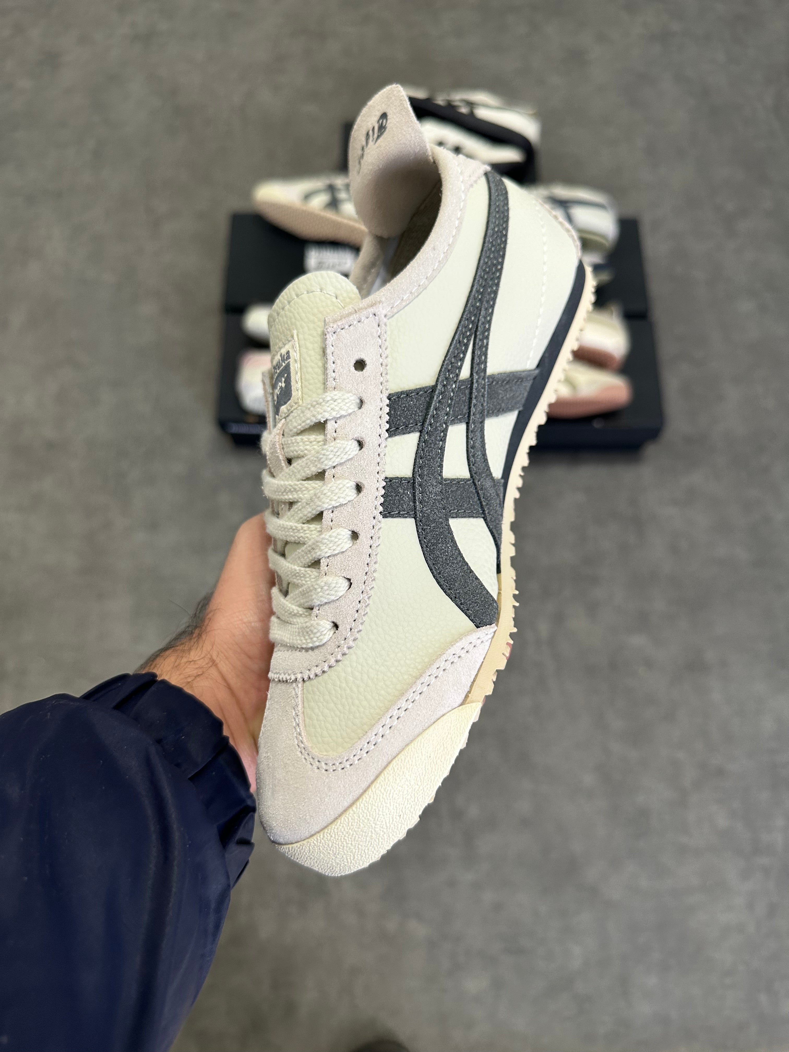 Asics Onitsuka Tiger Mexico 66 Grey