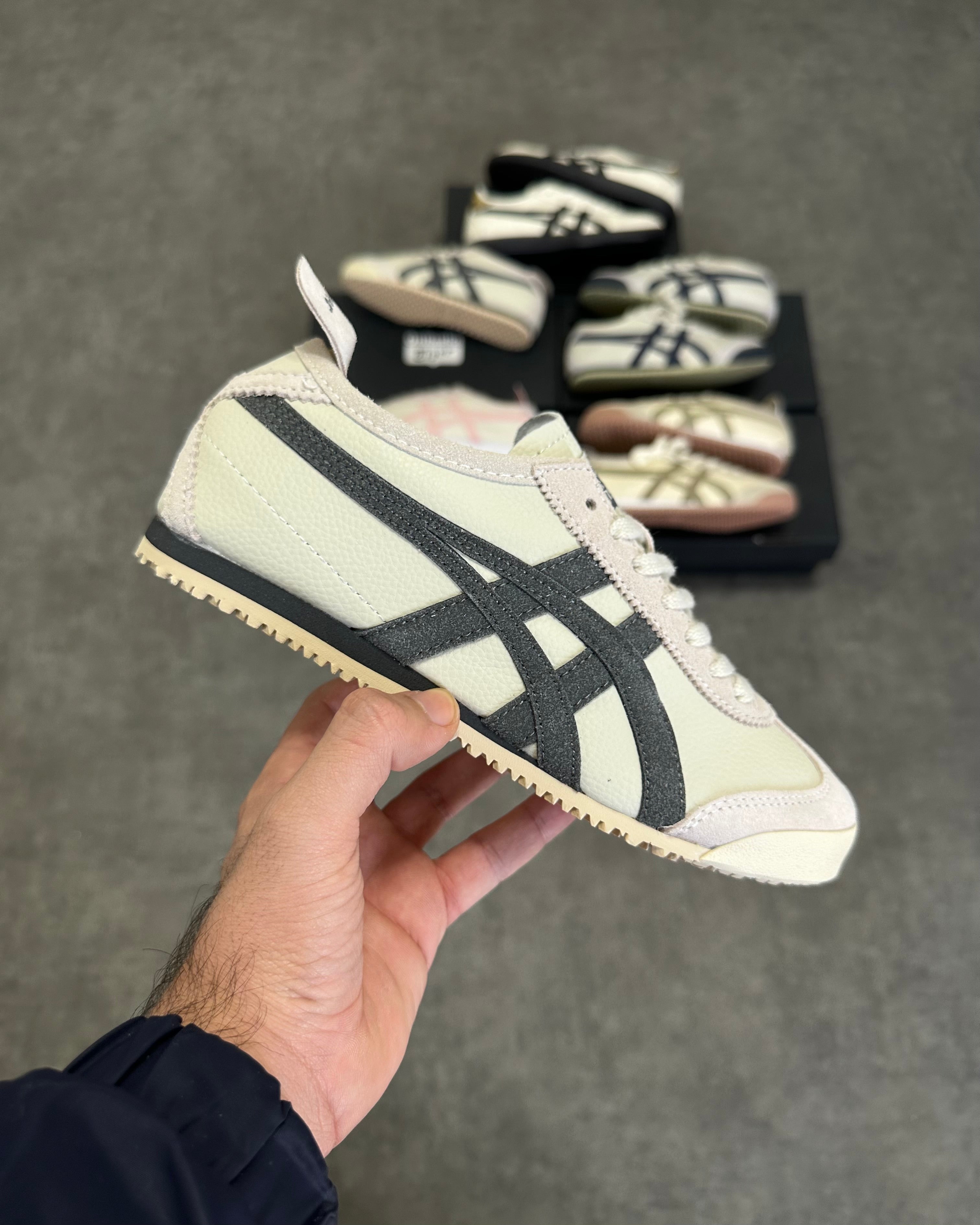Asics Onitsuka Tiger Mexico 66 Grey